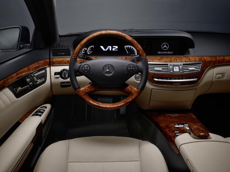  Mercedes-Benz S-Class 2010 года  (фото 25 из 27)